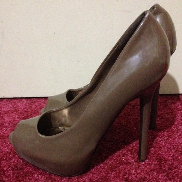 SOLD - Picture 2 of 3