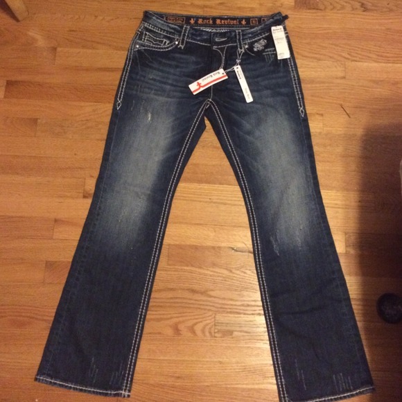 BRAND NEW ROCK REVIVAL JEANS