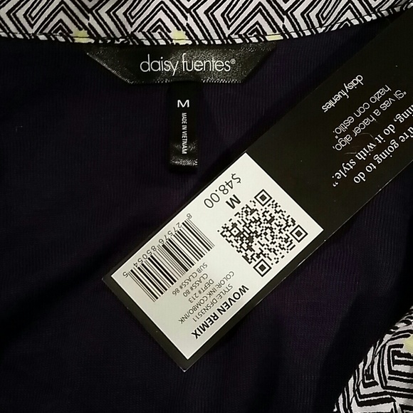 Daisy Fuentes Top New with tags. - Picture 3 of 4