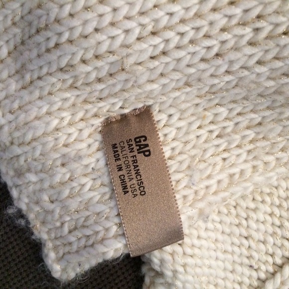 Gap beige and gold knit scarf - Picture 3 of 4