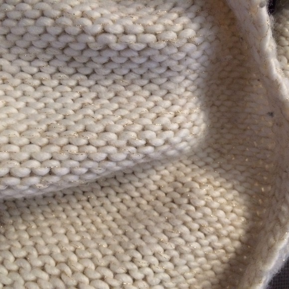 Gap beige and gold knit scarf - Picture 4 of 4