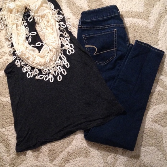 American Eagle Outfitters Denim - American Eagle Jeans, tank and scarf bundle!