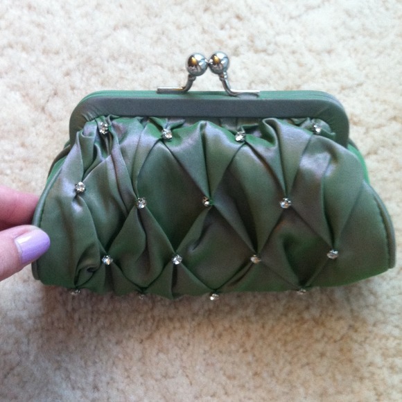 Green clutch purse