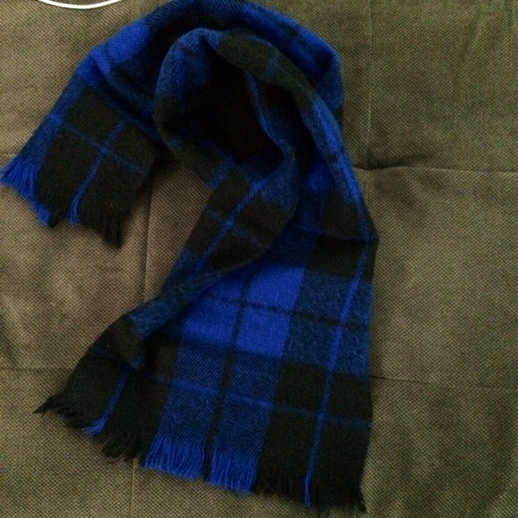 Blue Flannel plaid Scarf - Picture 3 of 3