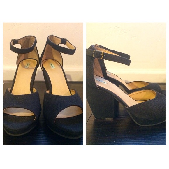 Heeled Sandal with Ankle Strap