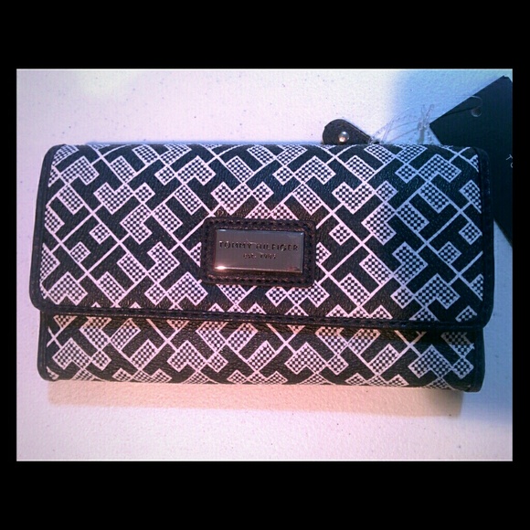 NEW Tommy Clutch Wallet