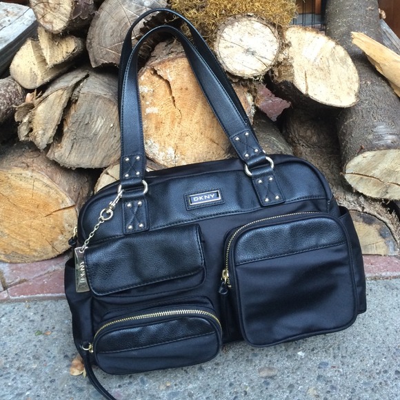 DKNY Handbag- Like New! 🌹