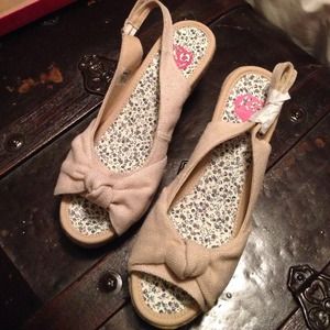 K9 by ROCKETDOG Ozziesu Sandal Wedge Heels