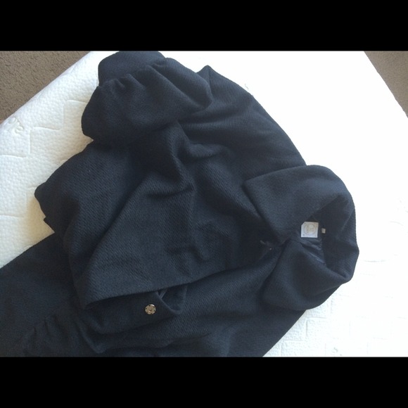 Coat - Picture 3 of 3