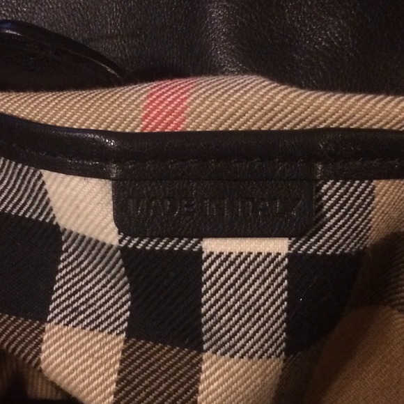 Additional pics of burberry portrait tote - Picture 2 of 4
