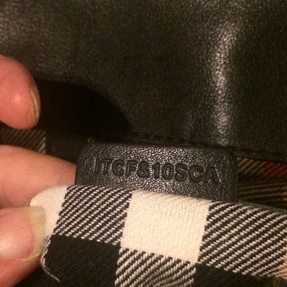 Additional pics of burberry portrait tote - Picture 3 of 4