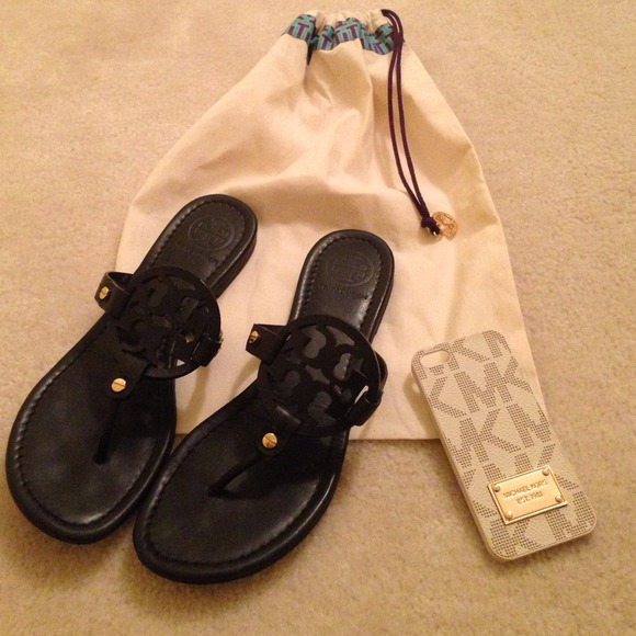 Tory Burch Sandal Sz 8 & MK Phone Case Bundle