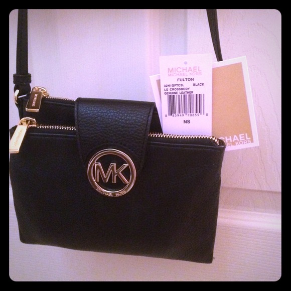Michael Kors Fulton Crossbody