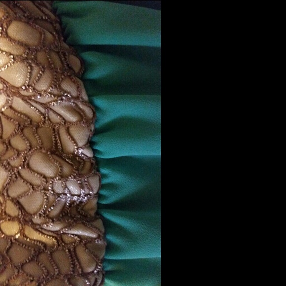 Cute strapless dress! - Picture 2 of 3