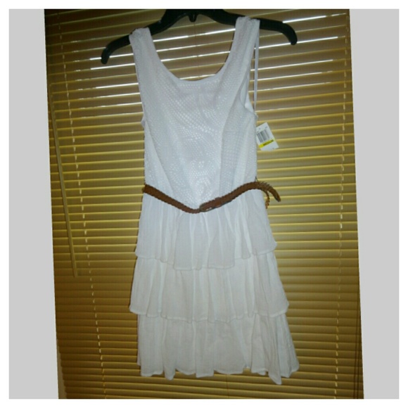 HP 10/12Chic Eyelt , belted cut out back w/ frills - Picture 2 of 3