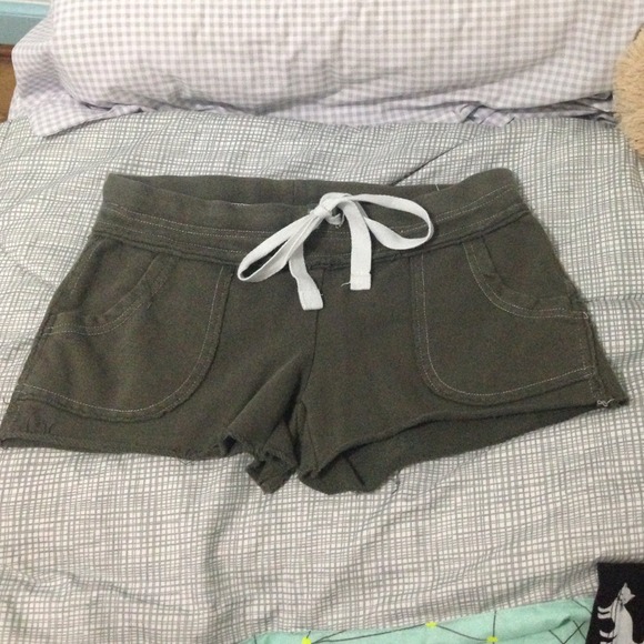 Olive Cloth Shorts - Picture 1 of 1
