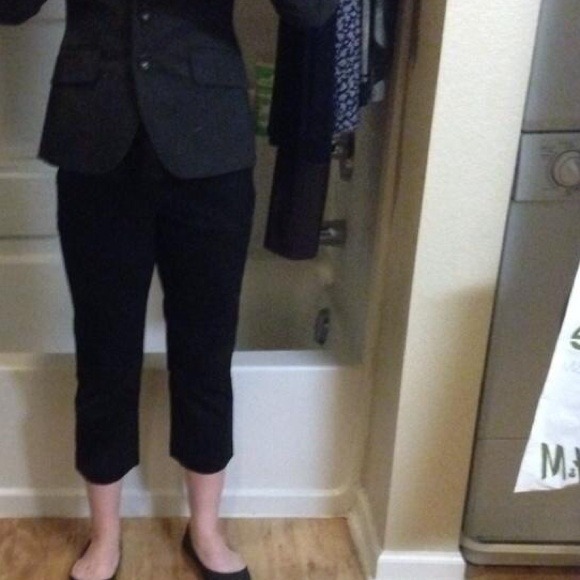 Banana Republic Martin Fit Black Crop Pants - Picture 2 of 3