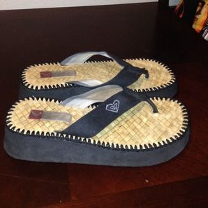 Roxy sandals
