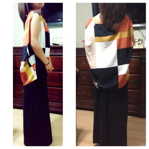 🆕💓Ann Taylor Color  Block Top💓 - Picture 3 of 4