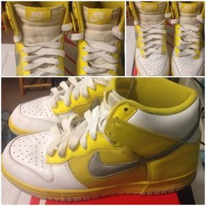 Nike Sneakers