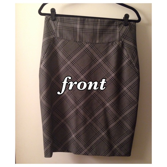 High Waisted Plaid Skirt