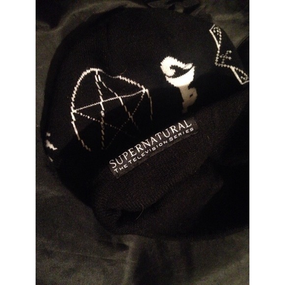 Supernatural beanie from Hot Topic. Worn 1 time.