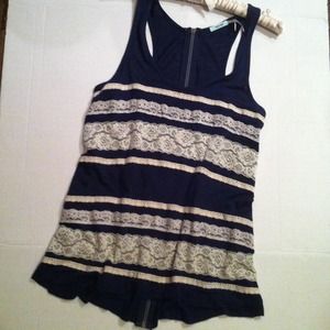 Kimchi Blue Sz S high low zipper back Lace tank