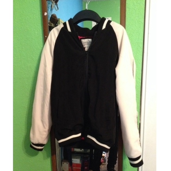 SALE✨ Black F21 Bomber Jacket