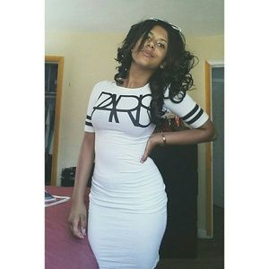 Paris tight fitted dress worn once (xs-s)