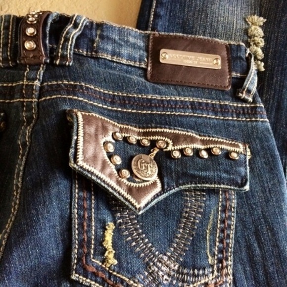 Sold 🚫 Ripped studded jeans - Picture 2 of 4