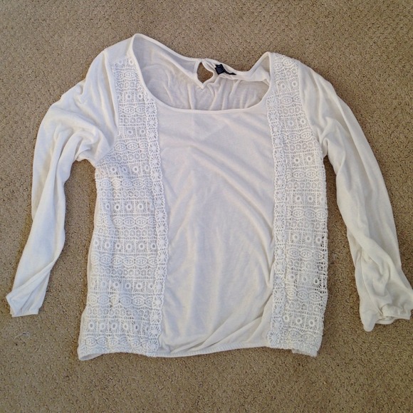 Size XL white American Eagle long sleeve