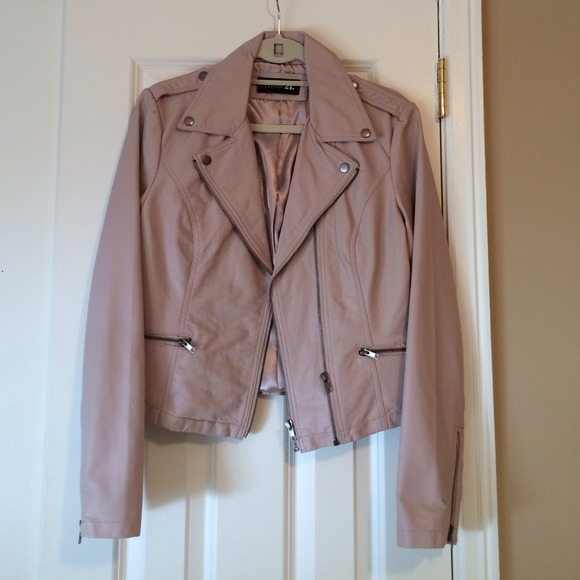Forever 21 Jackets & Blazers - Forever 21 Faux Leather Jacket