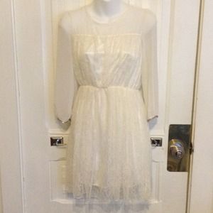 Beautiful lace dress 🎁