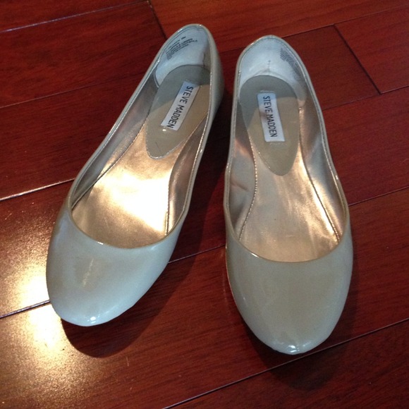 ⛔️SOLD IN BUNDLE⛔️Steve Madden flats - Picture 3 of 3