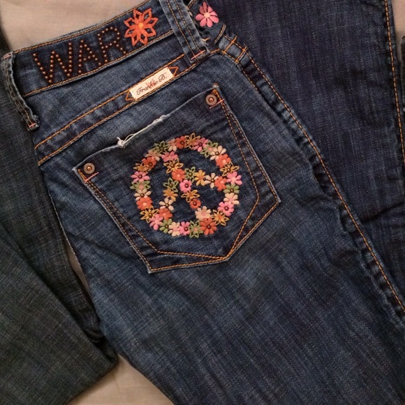 *Reserve ** Frankie B jean reserve