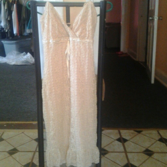 Beige Vintage looking dress worn only once