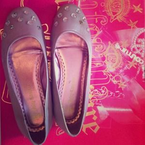 💲🅰❗️📧!!Authentic Juicy Couture Flats