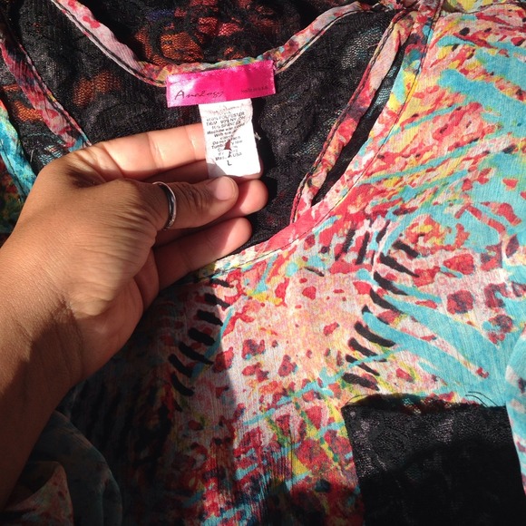 Fun flirty tank top! - Picture 3 of 4