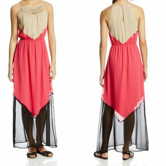 Dresses & Skirts - Reduced! 🎉 HP 9/3 🎉 Lattice Neckline Maxi Dress