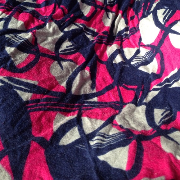 Fun flirty tee! - Picture 2 of 2