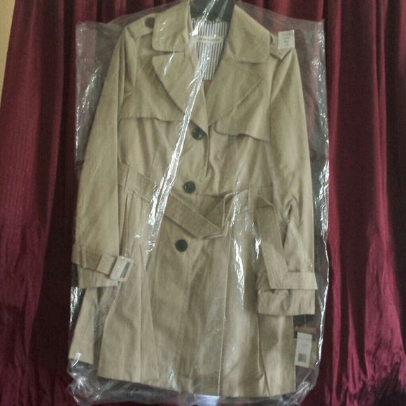 Steve Madden woman's khaki trench coat