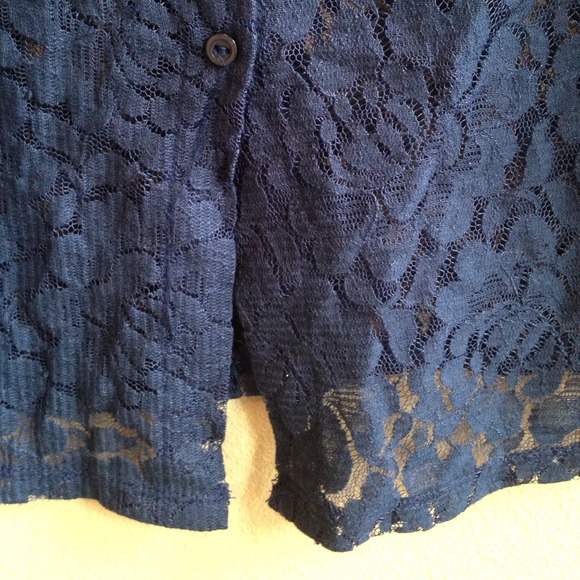 *sold* - Picture 3 of 3