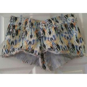 Low rise print shorts