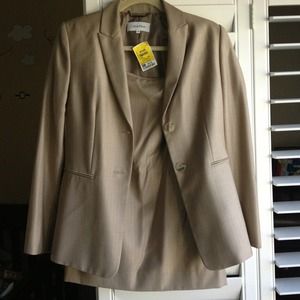 NWT Calvin Klein skirt suit size 4