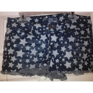 Low rise denim shorts