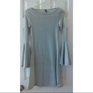 Heather Gray dress with flowy sleeves