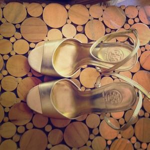 Tory Burch Gold Sandels