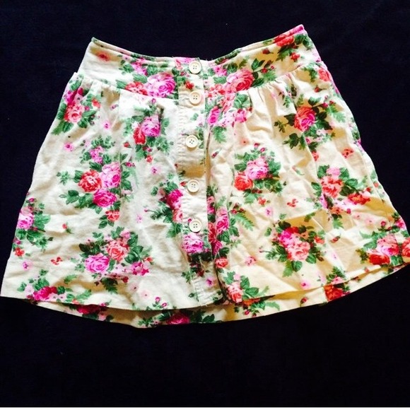 High waisted floral skirt