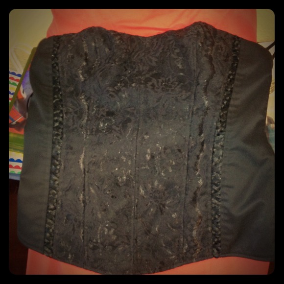Express black size 8 corset top with lace detail