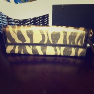 Charles David Gold/brown clutch
